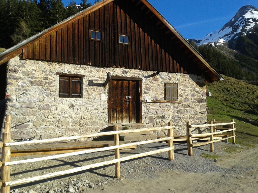 Haus Mattle Apartment Pettneu am Arlberg Exterior foto