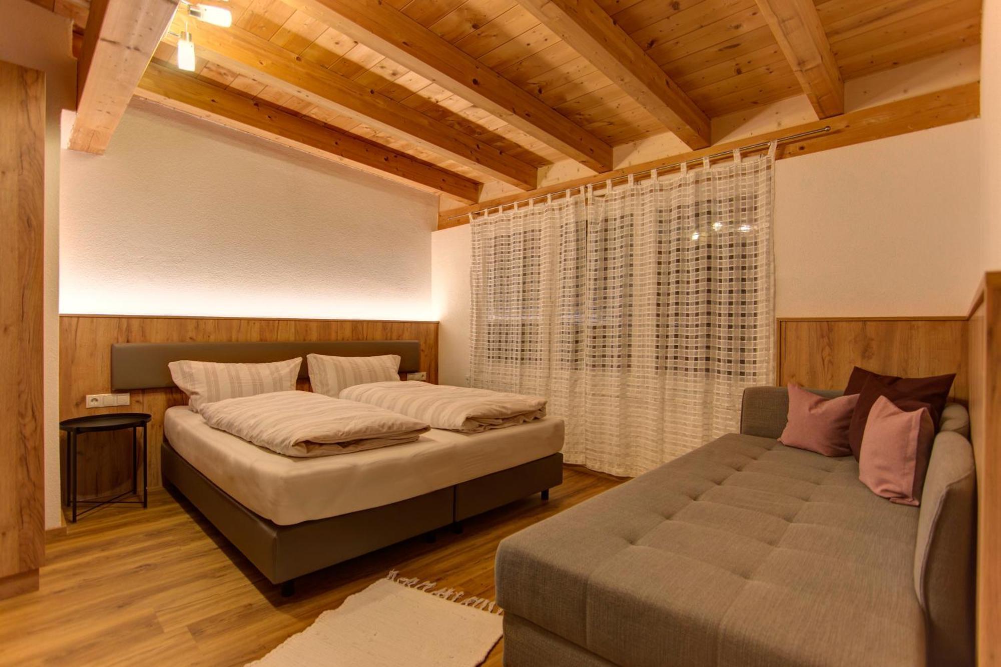 Haus Mattle Apartment Pettneu am Arlberg Exterior foto